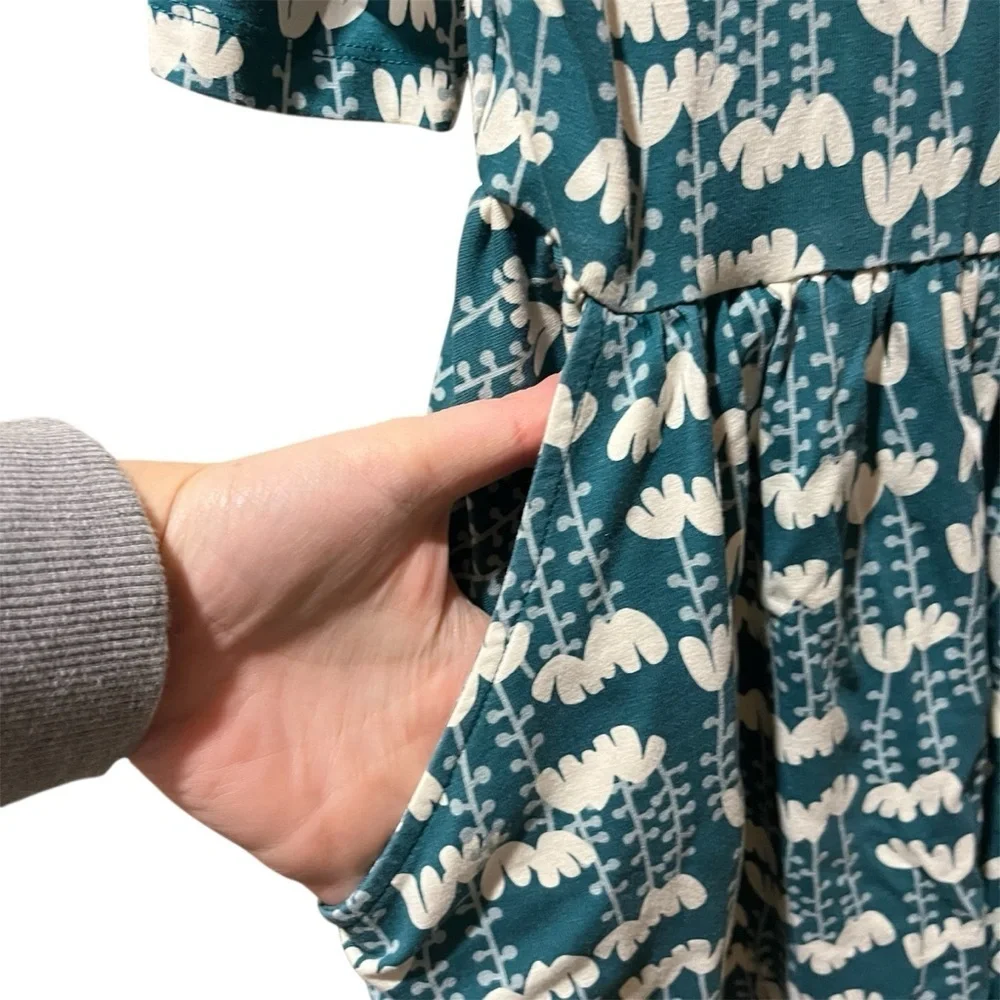 Hanna Andersson Teal and White Floral Girls Dress 8